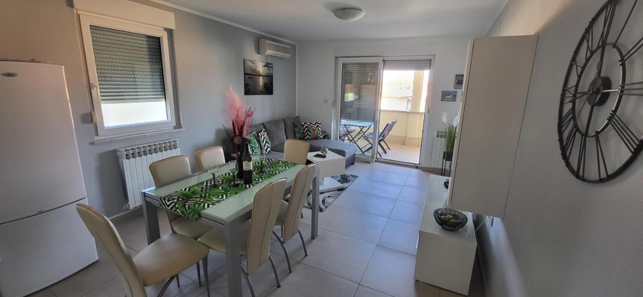 Apartment Summer Dream Punat Buitenkant foto
